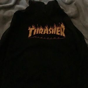 black thrasher sweater size:M